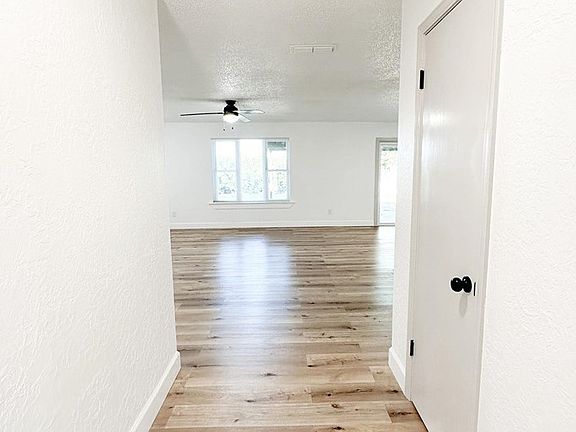 3rd image of 2608 NW 81st St