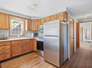 2 Woodland Dr, Biddeford, ME 04005
