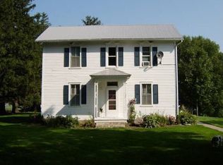 1438 270th Ave, Earlville, IA 52041
