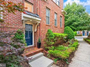 2625 S Kenmore Ct, Arlington, VA 22206