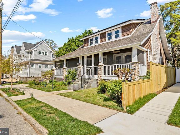 3rd image of 223 Rodney St
