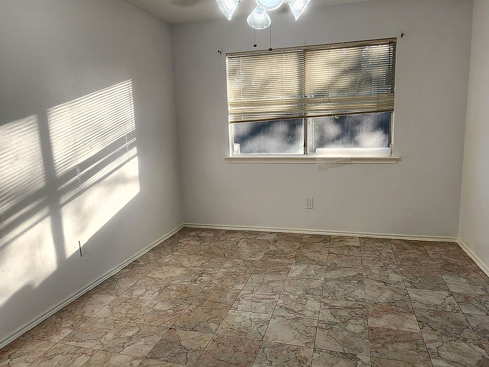 2nd image of 11743 Yearling Dr