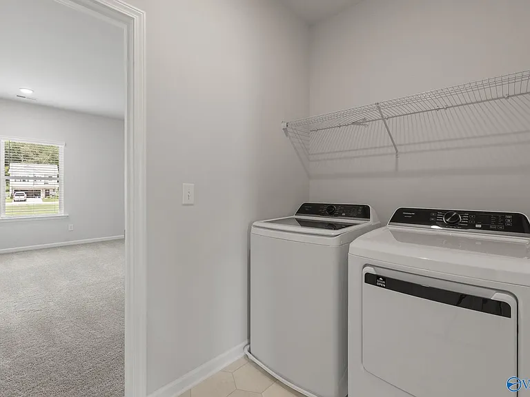 7202 Fox Glen Cir — Photo 16