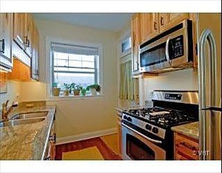 3rd image of 428 S Euclid Ave APT 2W