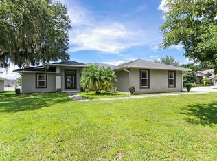 100 Lena Ann Dr, Saint Cloud, FL 34771