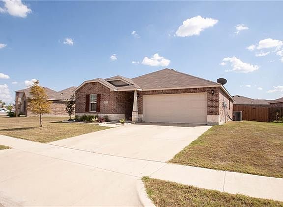 2nd image of 1293 Boxwood Ln