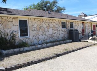 202 Mack Hollimon Dr, Kerrville, TX 78028