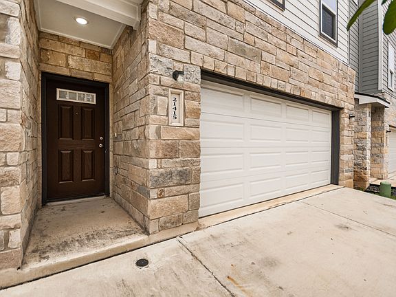 3rd image of 21415 Sir Walter Ln
