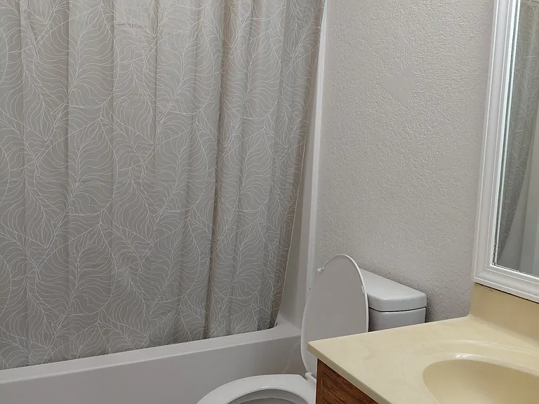 1208 Winchester Dr #1208 — Photo 9