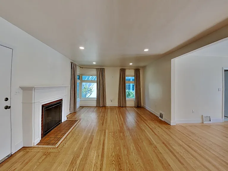 1866 Bidwell Way — Photo 6