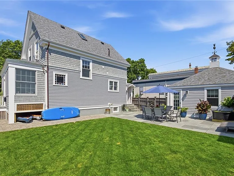 40 W Narragansett Ave — Photo 23