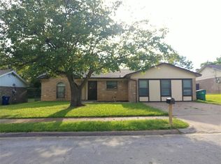6533 Bernadine St, Fort Worth, TX 76148