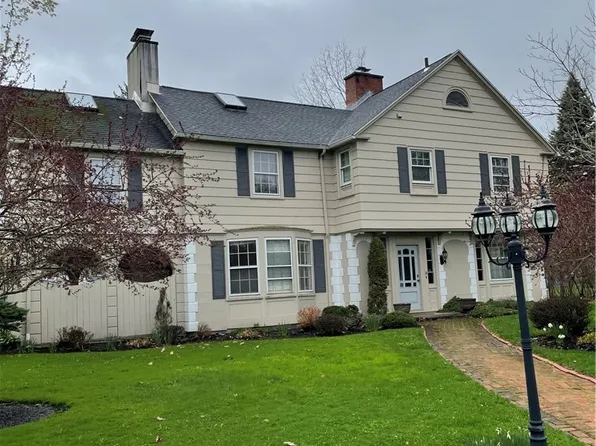 10 Sage Ct, Utica, NY 13501