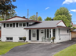 2177 Bingham St, Ottawa, ON K1G 2V6