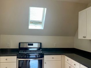 214 Olney St APT 7, Providence, RI 02906