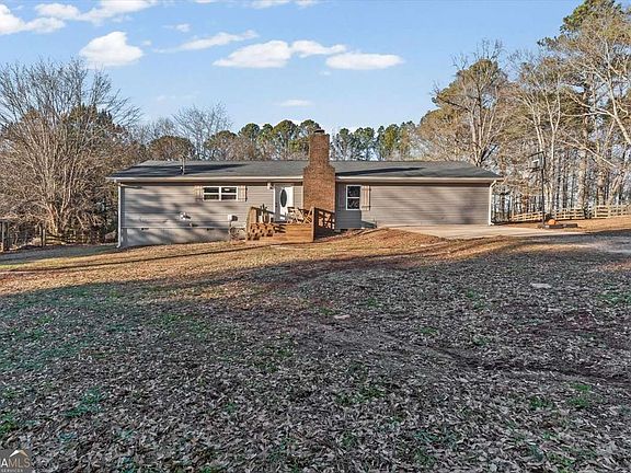 3rd image of 718 Baskin Rd