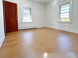11517 9th Ave FLOOR 2, College Pt, NY 11356
