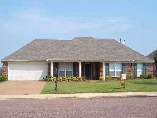 1st image of 80 Lakewood Dr