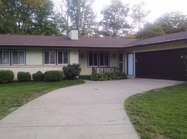2942 Okemos Dr SE, Grand Rapids, MI 49546