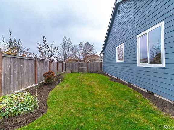 5th image of 980 Erin Ln W