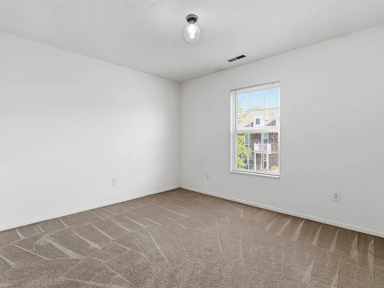 1113 Green Knoll Dr — Photo 26