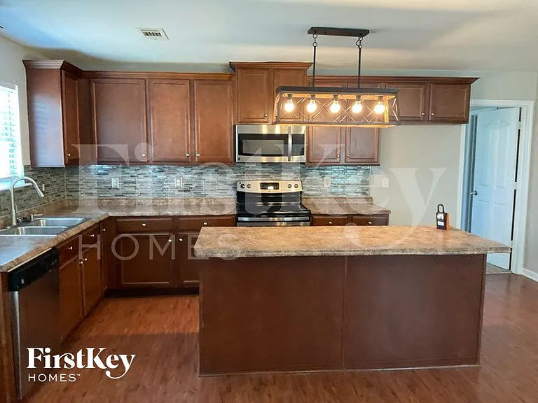 4706 Manchineel Ln — Photo 3