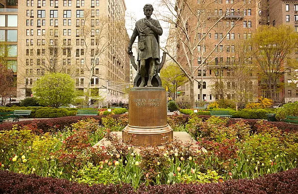 Sold by Douglas Elliman | media 12