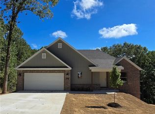 3 Arran Ln, Bella Vista, AR 72715