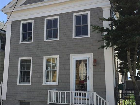 3rd image of 11 School St