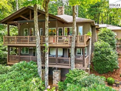 372 Wonderland Woods Drive, Blowing Rock, NC, 28605