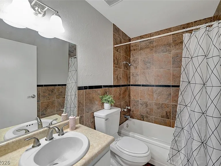 3240 Cameron St #A — Photo 9