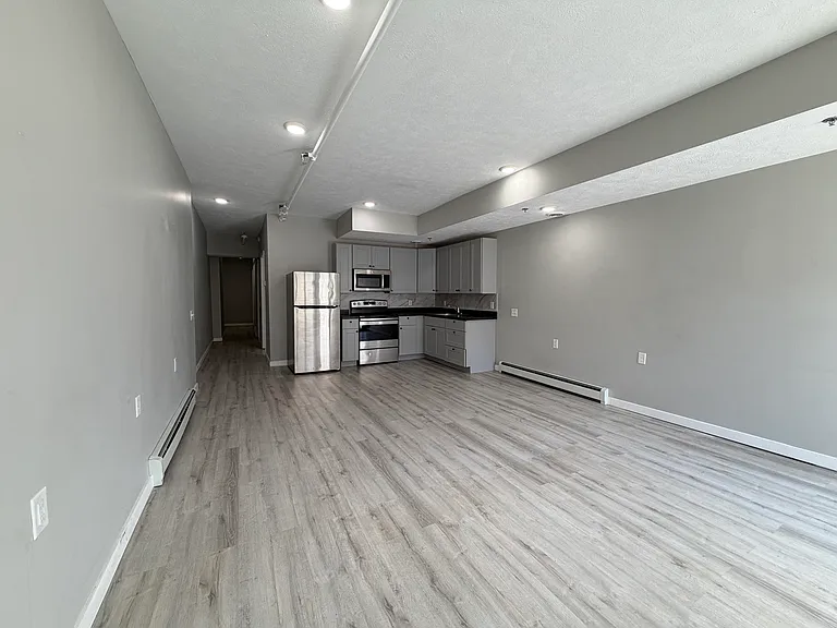 138 Fulton St E #2 — Photo 5