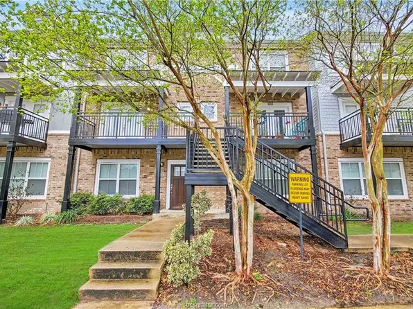 1725 Harvey Mitchell Pkwy S APT 624, College Station, TX 77840