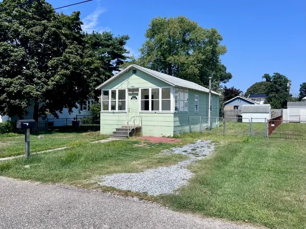 107 Arbor Rd, Villas, NJ 08251