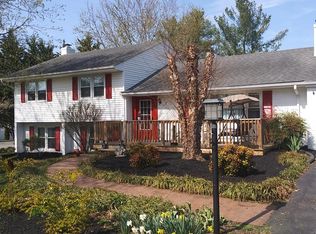 1417 Chatham Rd, Waynesboro, VA 22980