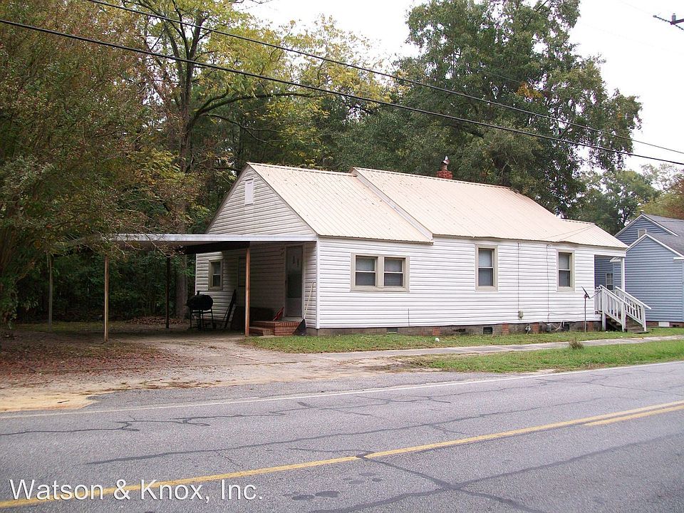 2nd image of 528 White Oak Rd