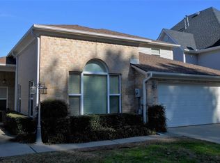 27 Oak Creek Ridge Dr, Longview, TX 75605