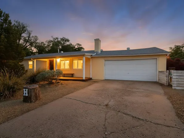 801 Amherst Dr NE, Albuquerque, NM 87106