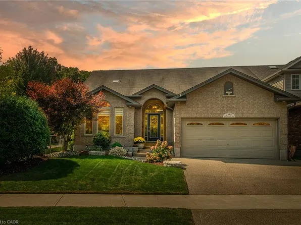 294 Fallowfield Dr, Kitchener, ON N2C 2T8