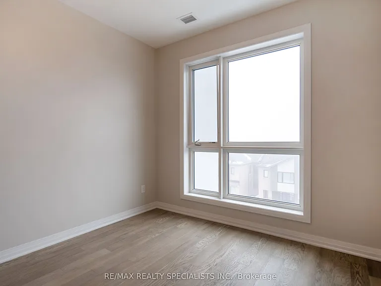 470 Gordon Krantz Ave #415 — Photo 21