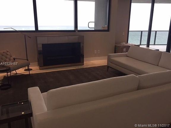 5th image of 18555 Collins Ave APT 1505