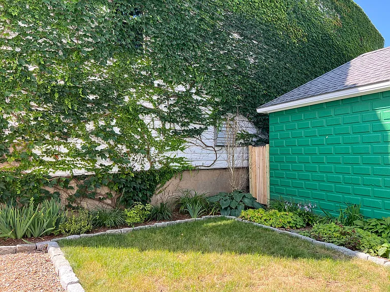 16 Home St #3 — Photo 3