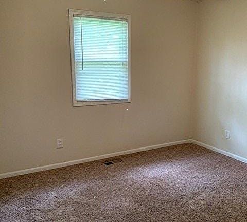 5th image of 1520 Western Dr