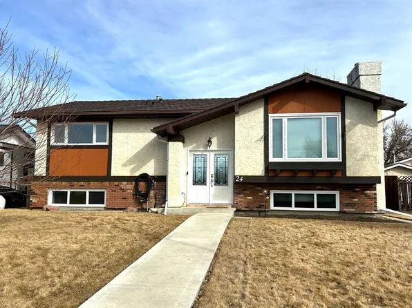 24 W Ingram Park Dr E, Brooks, AB T1R 0L1