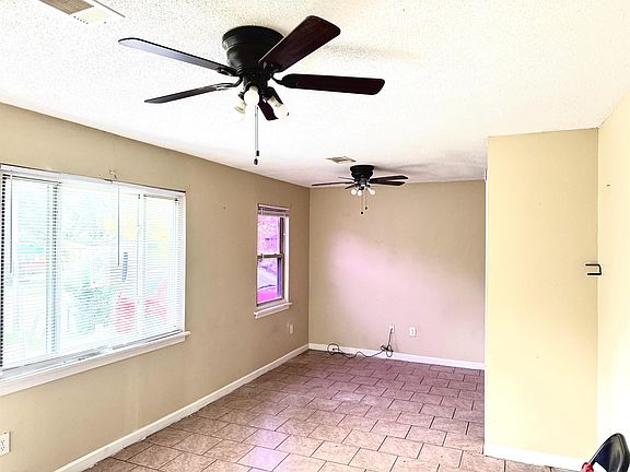 3rd image of 2313 Nunnelee Ave