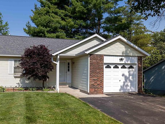 2nd image of 3874 S Laurel Ct