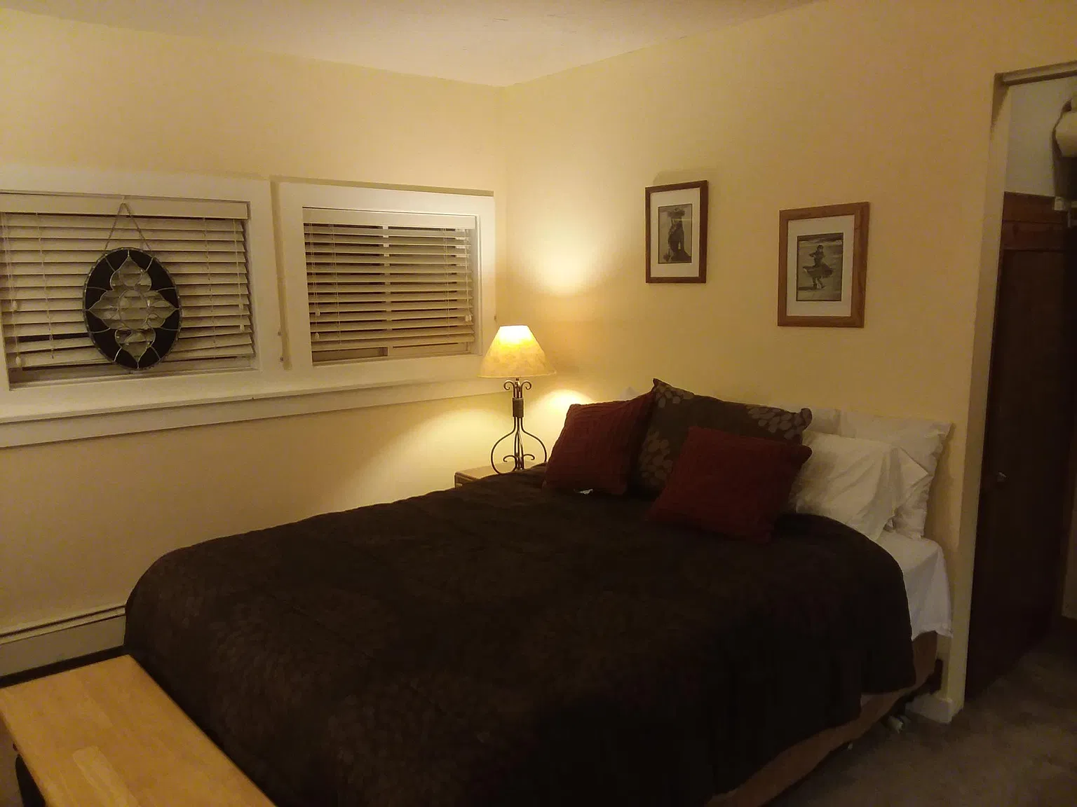 Guest bedroom