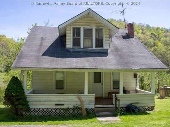 2644 E Mud River Rd, Milton, WV 25541