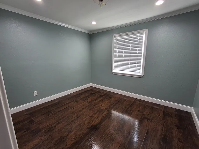4403 Harvey Dr — Photo 7
