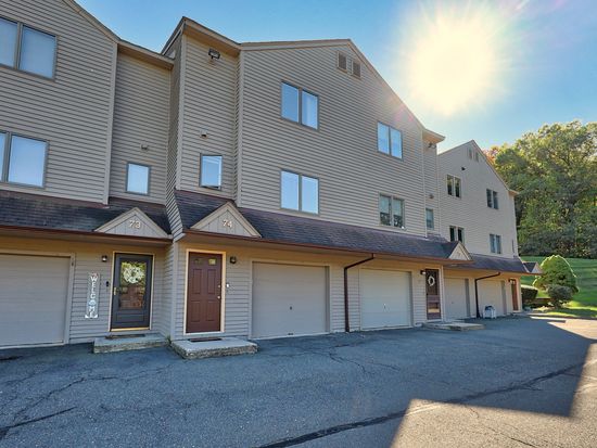 489 Wolcott Street APT 74, Bristol, CT 06010